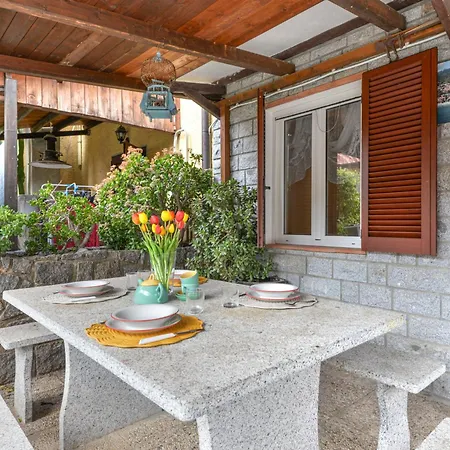 Apartamento La Terrazza Di By Interhome